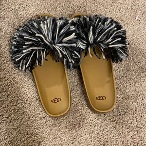 Ugg Cindi slides!